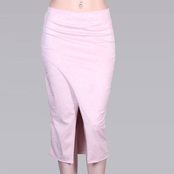 Madrag Medium Blush Faux Suede Elastic Waist Front Slit Straight Pencil Skirt - Picture 1 of 6